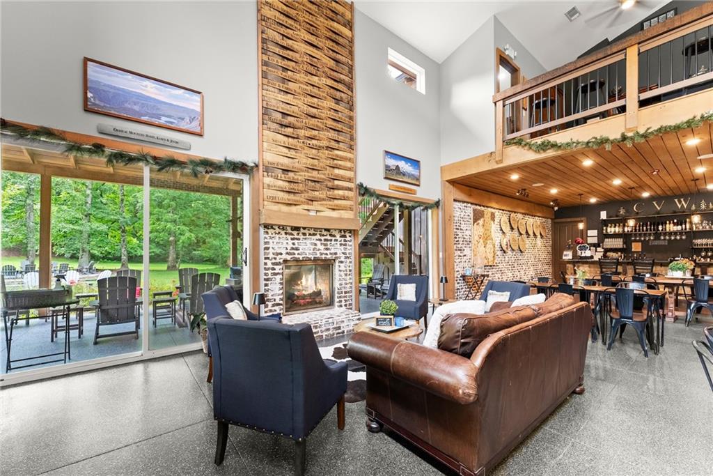 299 Happy Trails Way