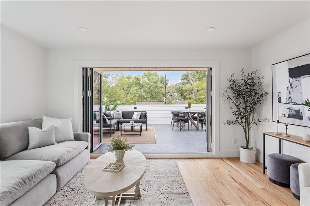 1044 Martin Street Unit A