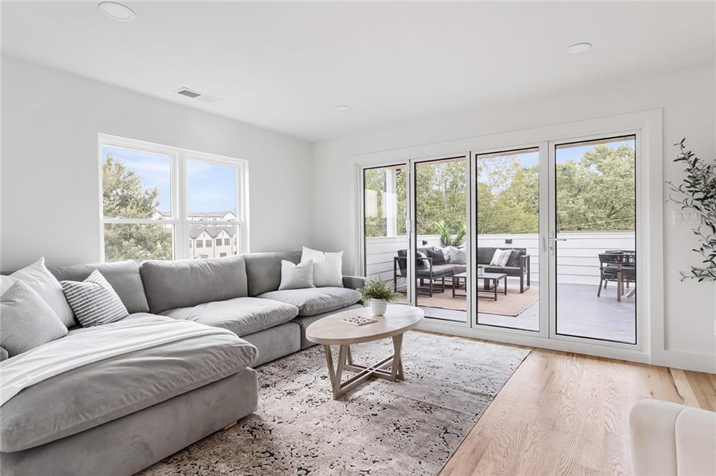1044 Martin Street Unit A