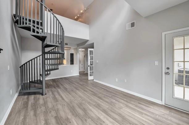 1074 Peachtree Walk NE Unit B504