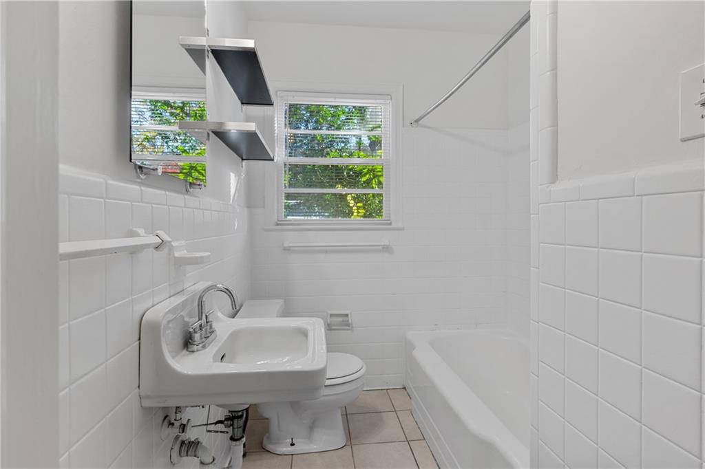 56 Mobile Avenue NE Unit B