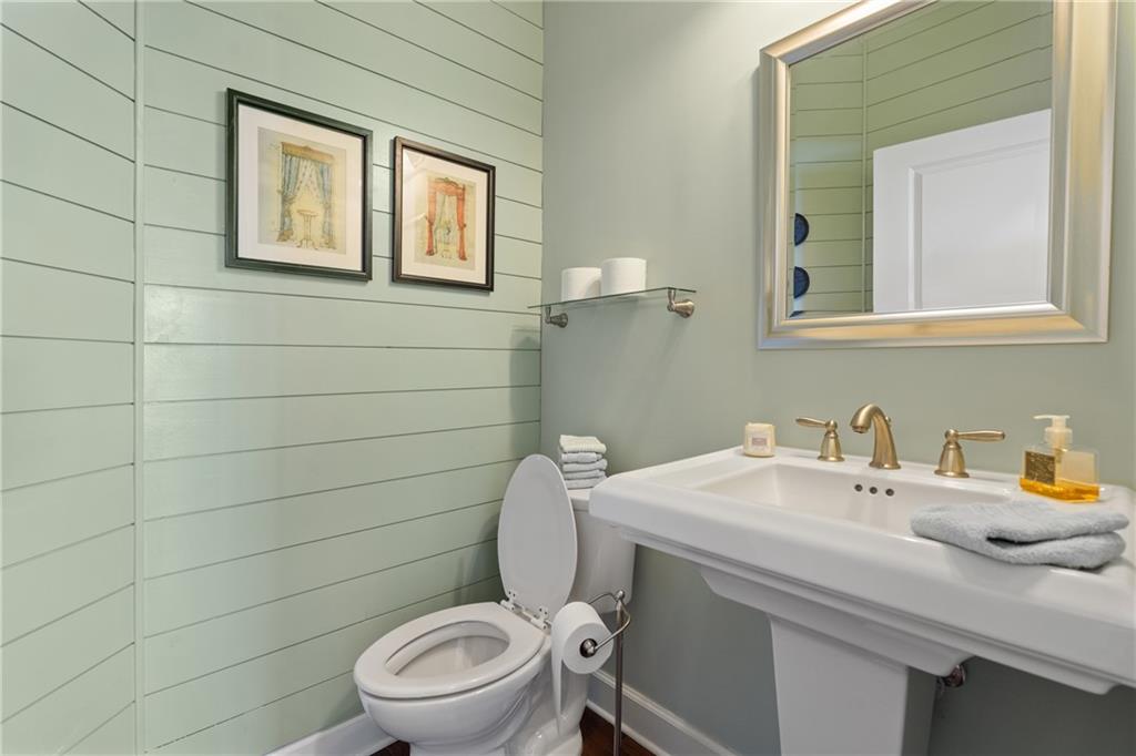 3457 Locust Cove Road SW