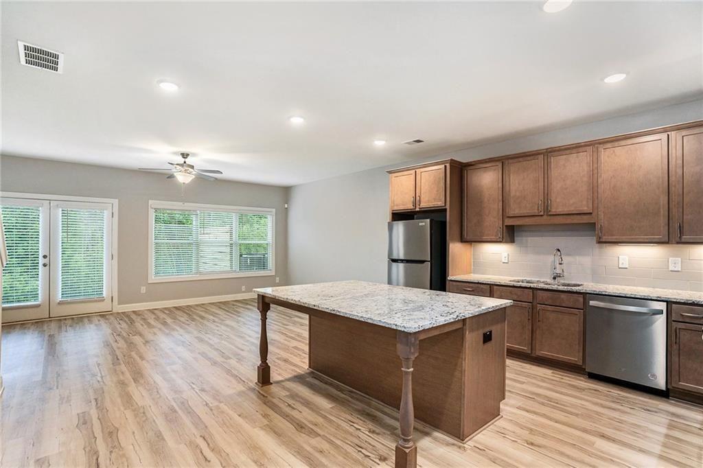1341 Parc Bench Road SE