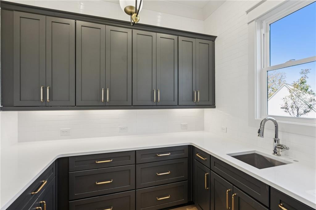 4440 KD Kruzel Drive