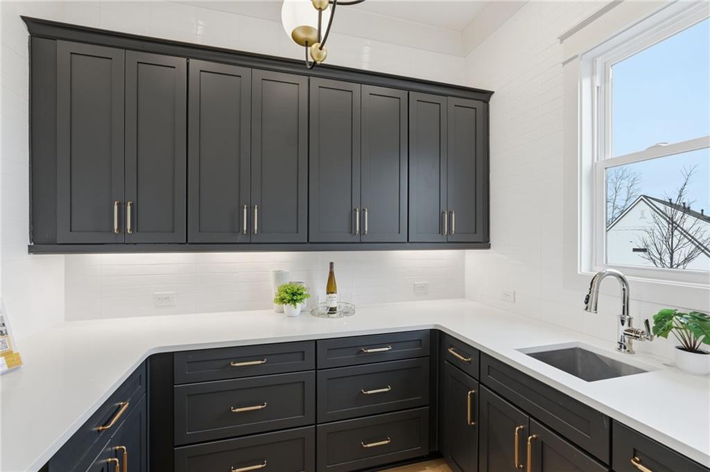 4440 KD Kruzel Drive