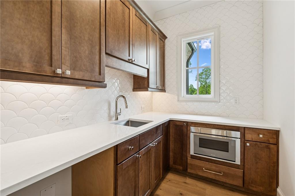 4475 KD Kruzel Drive