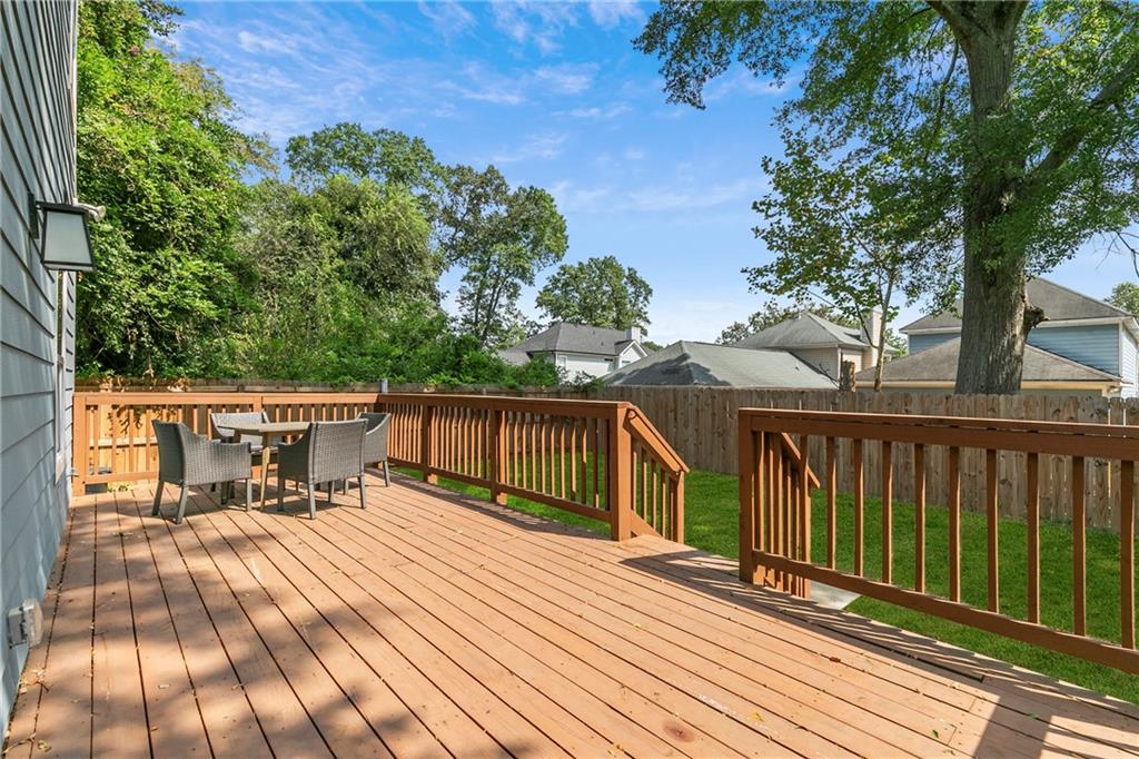 973 Mayson Turner Road NW