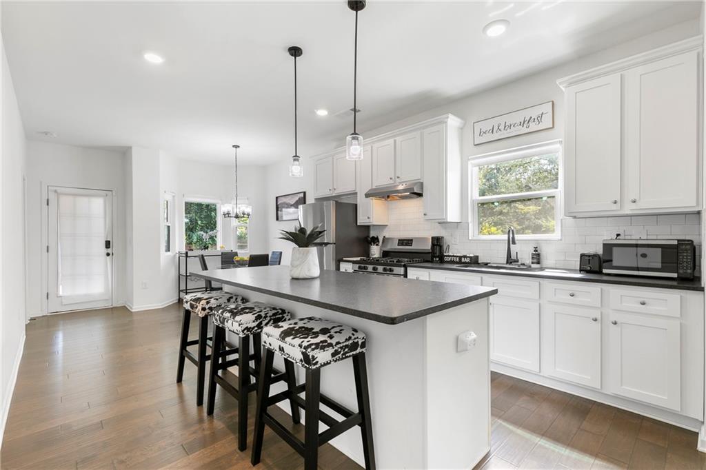 973 Mayson Turner Road NW