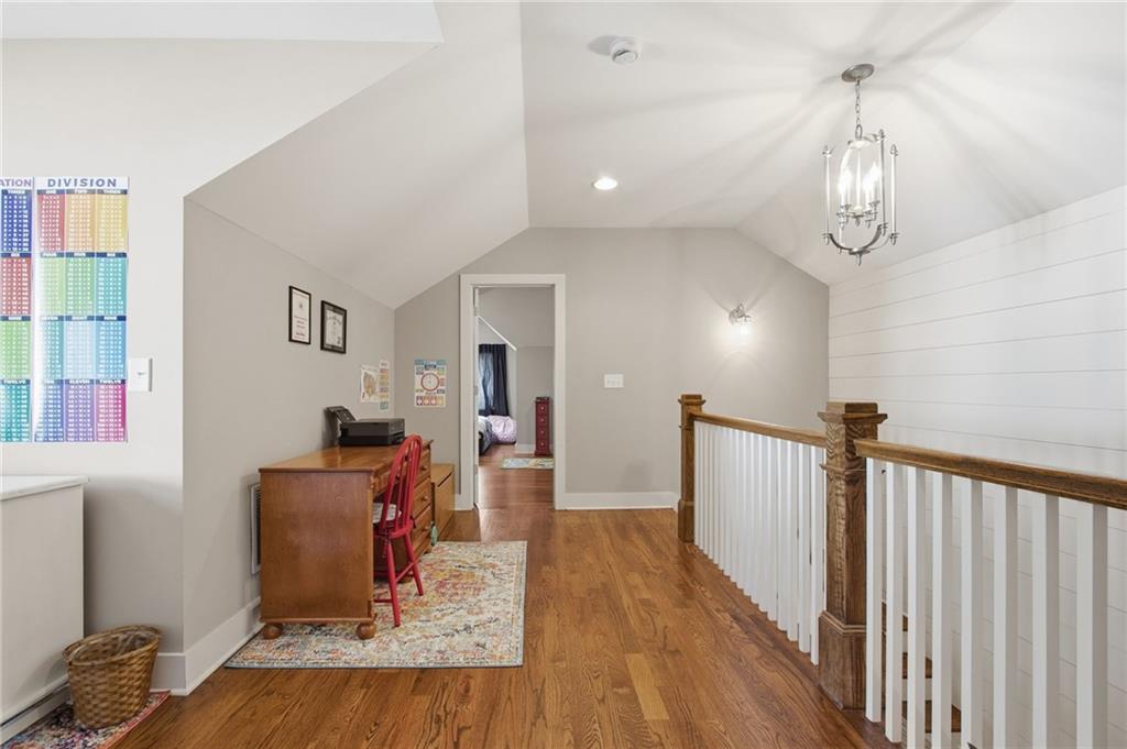 1004 Clairemont Avenue