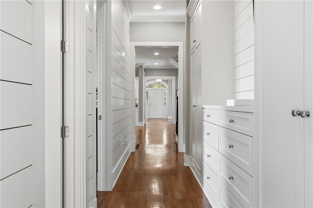 1004 Clairemont Avenue