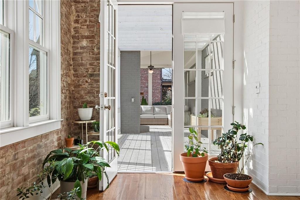 1004 Clairemont Avenue