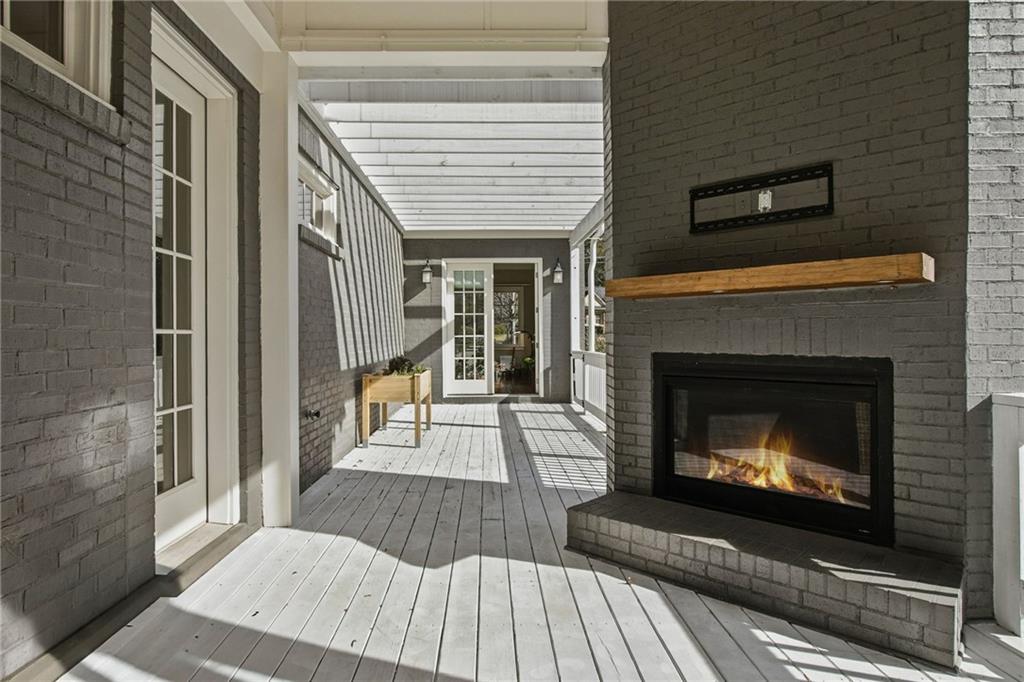 1004 Clairemont Avenue