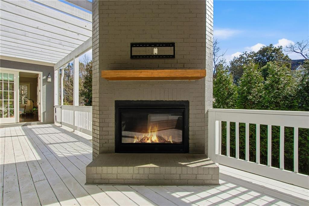 1004 Clairemont Avenue