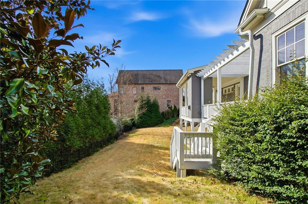 1004 Clairemont Avenue