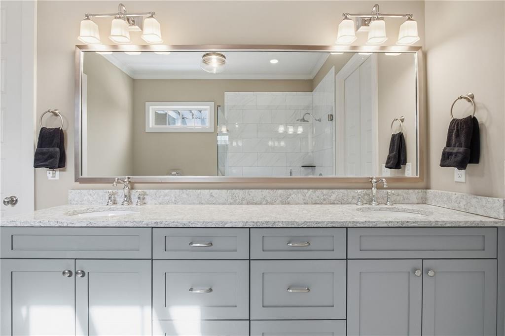 1004 Clairemont Avenue