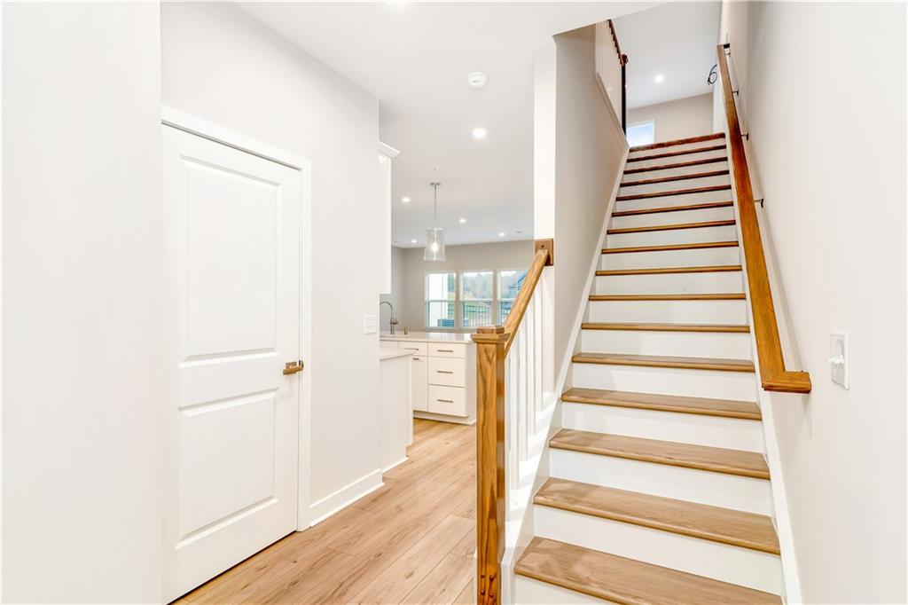 555 Thatch Terrace