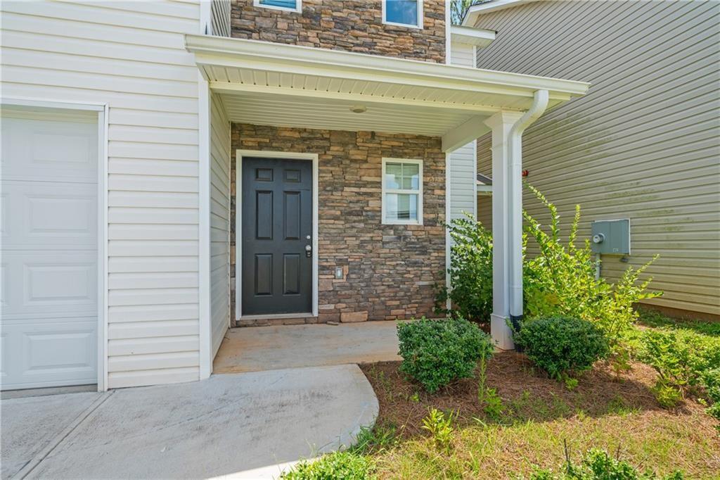 631 Carlton Pointe Drive