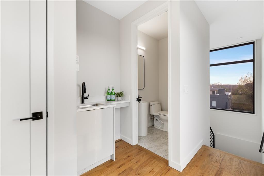 105 Georgia Avenue SE Unit 1