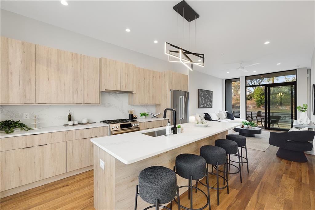 105 Georgia Avenue SE Unit 1