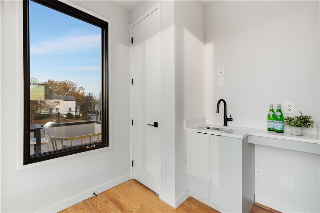 105 Georgia Avenue SE Unit 1