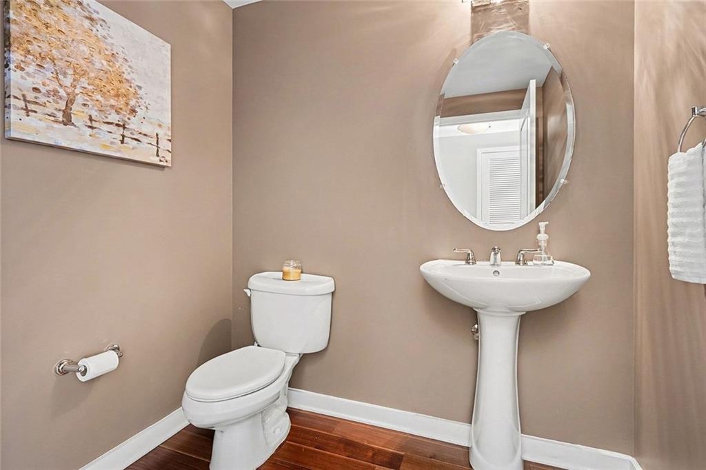 3338 Peachtree Road NE Unit 709
