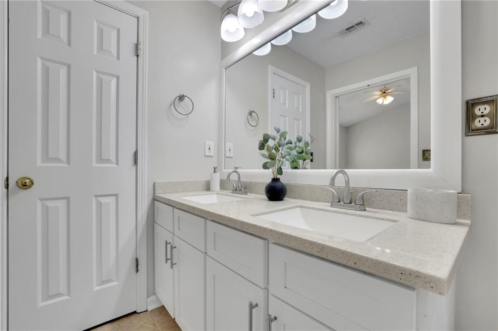 9165 Nesbit Ferry Road Unit 39