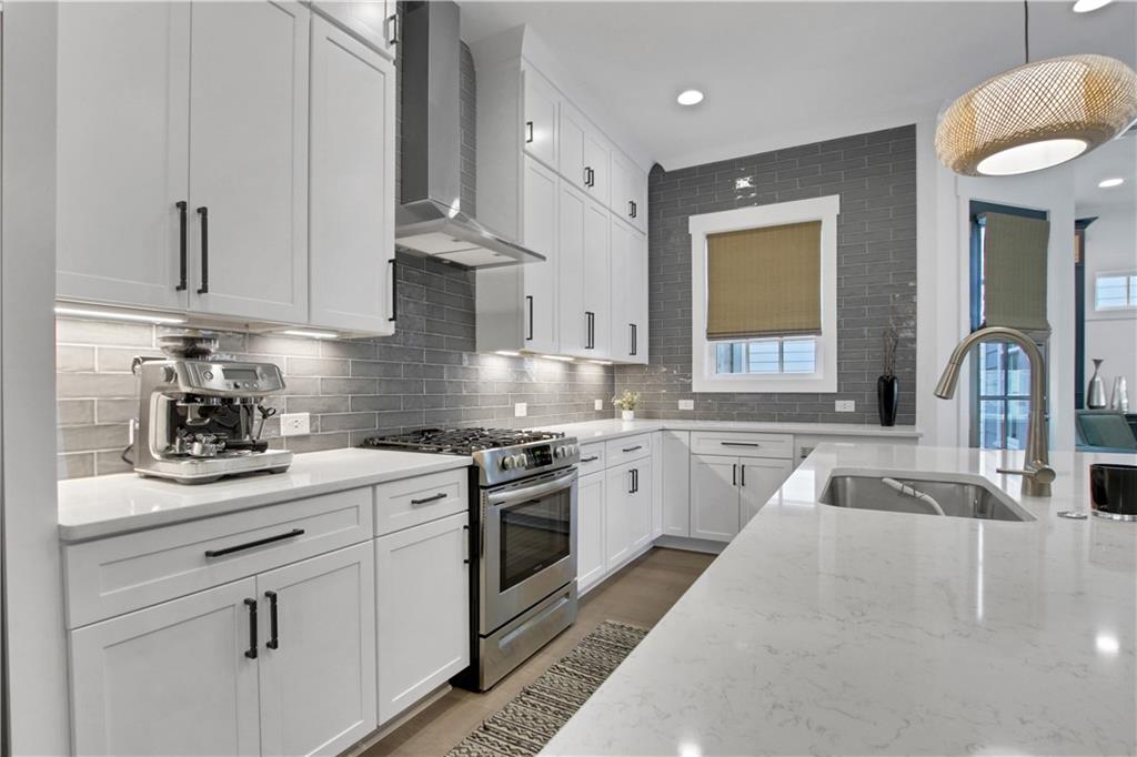 2008 Cottonwood Lane