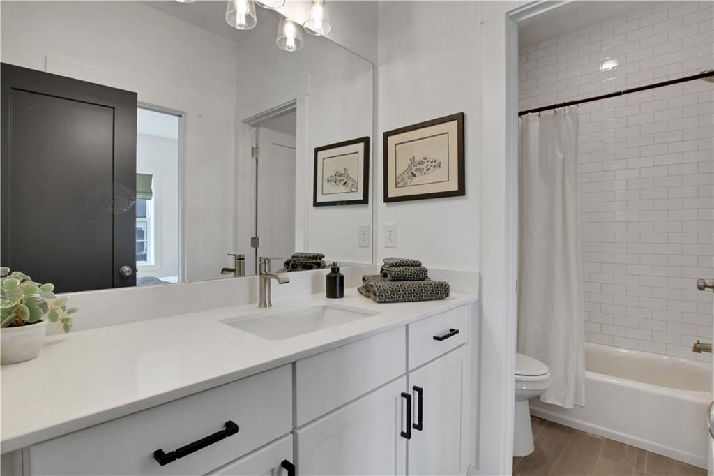 2008 Cottonwood Lane