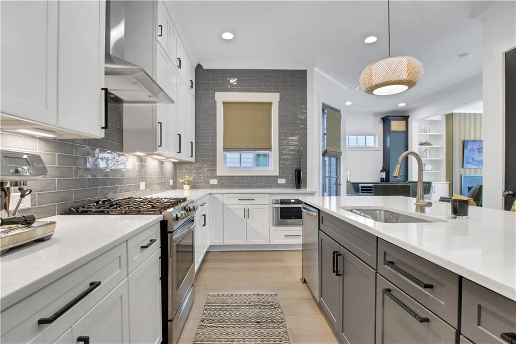 2008 Cottonwood Lane