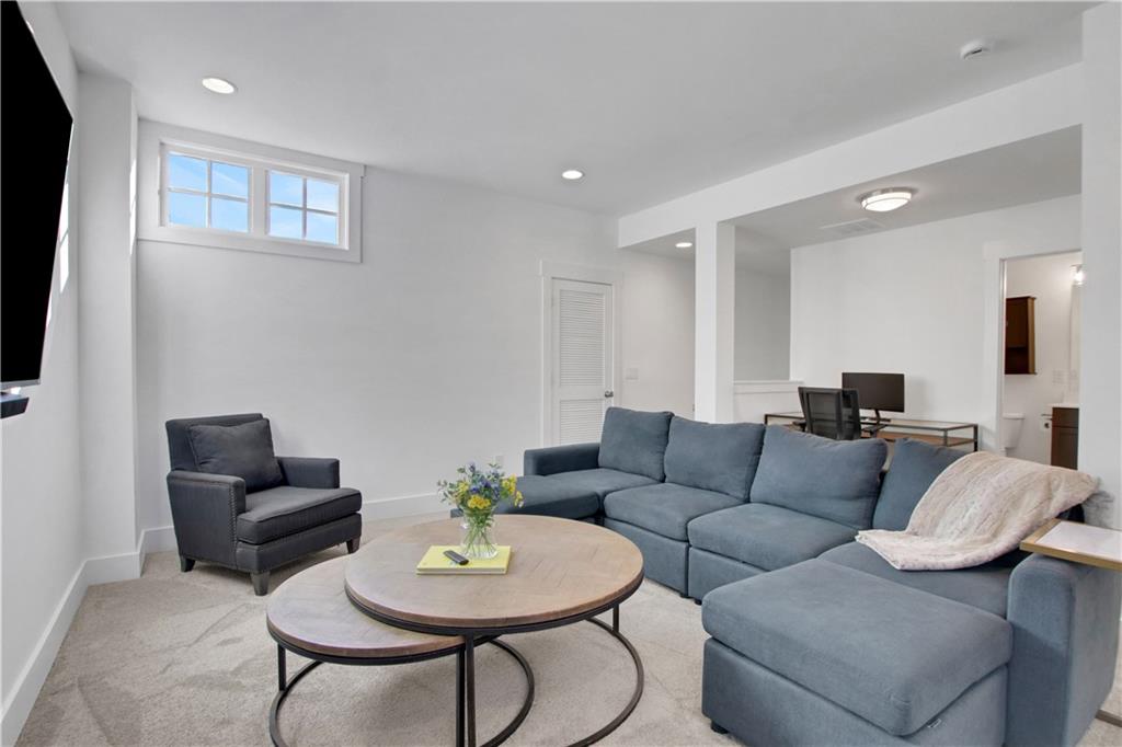 2008 Cottonwood Lane