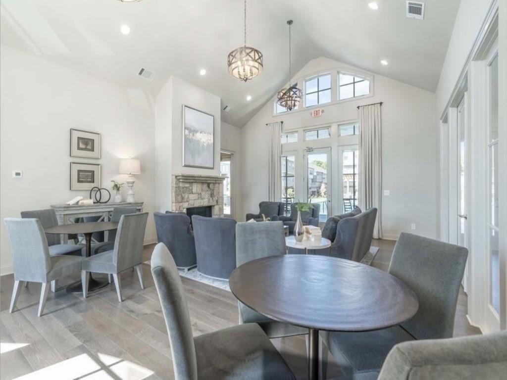 1910 Skyfall Circle NE