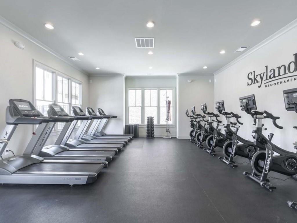 1910 Skyfall Circle NE