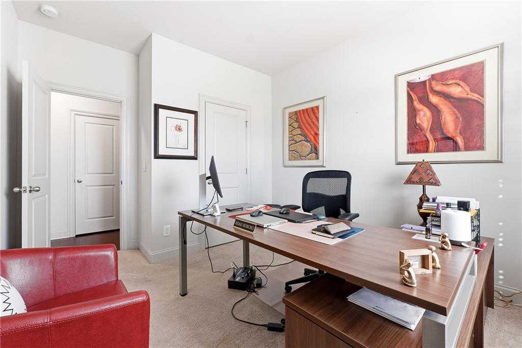 1910 Skyfall Circle NE