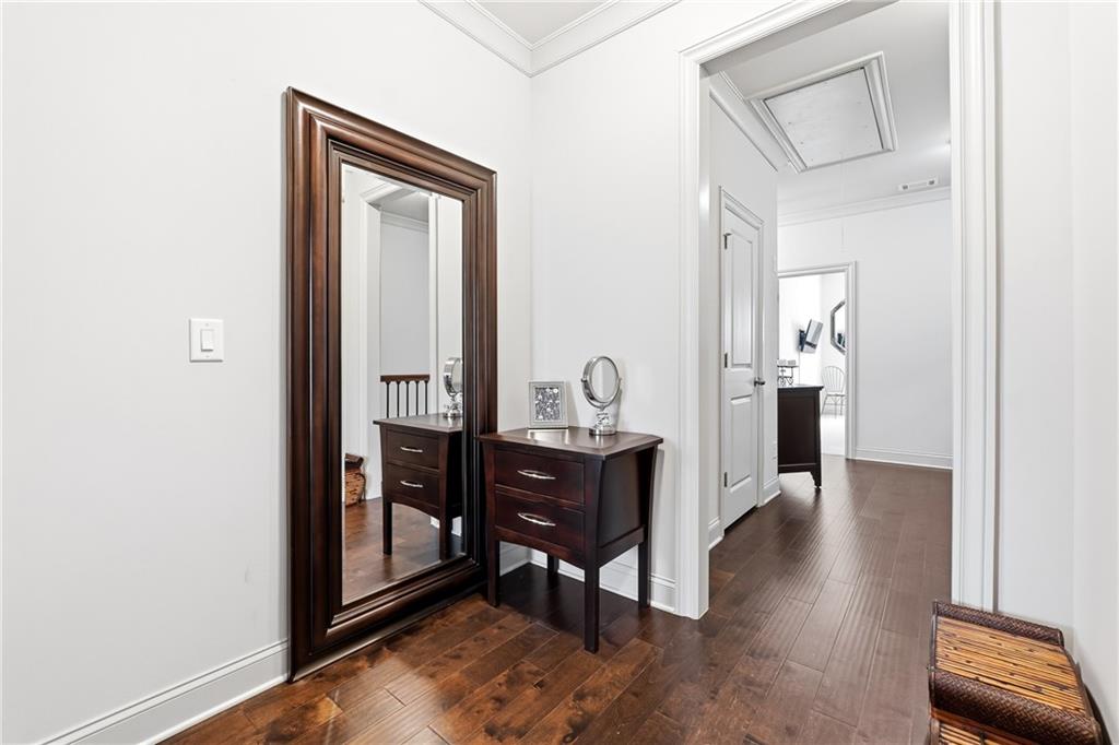 1910 Skyfall Circle NE