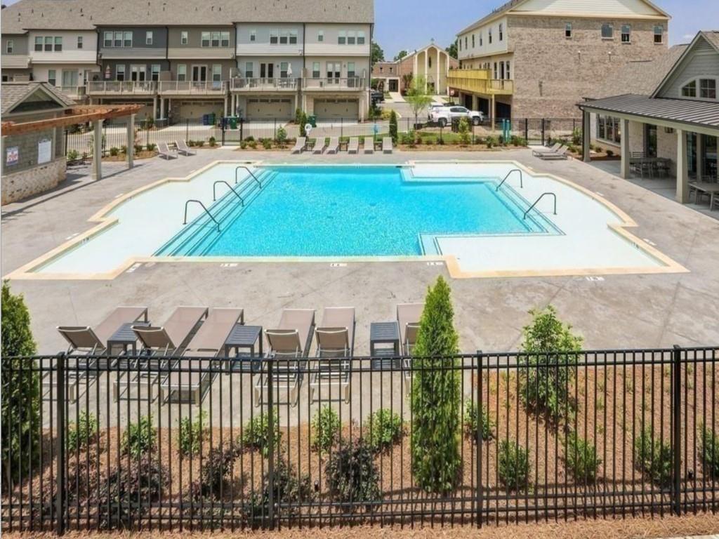 1910 Skyfall Circle NE