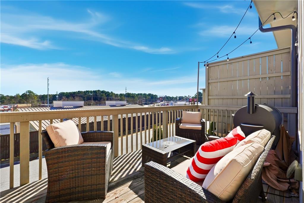 1910 Skyfall Circle NE