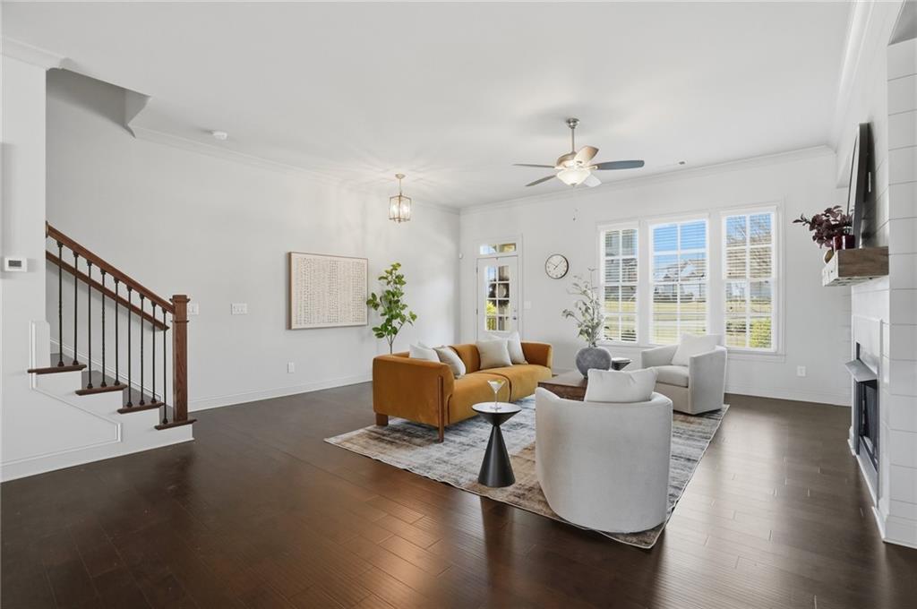 1910 Skyfall Circle NE