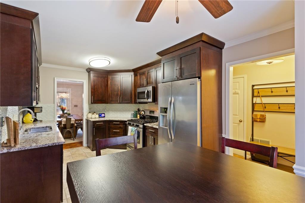 2587 Salem Crossing