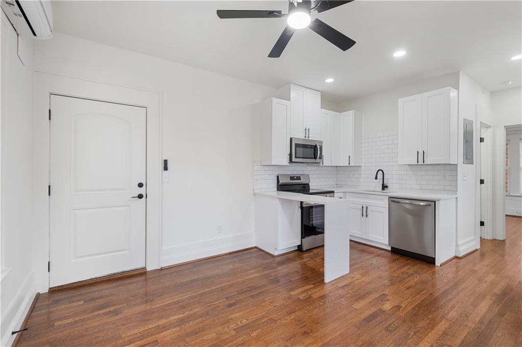 405 4th Street NE Unit 24