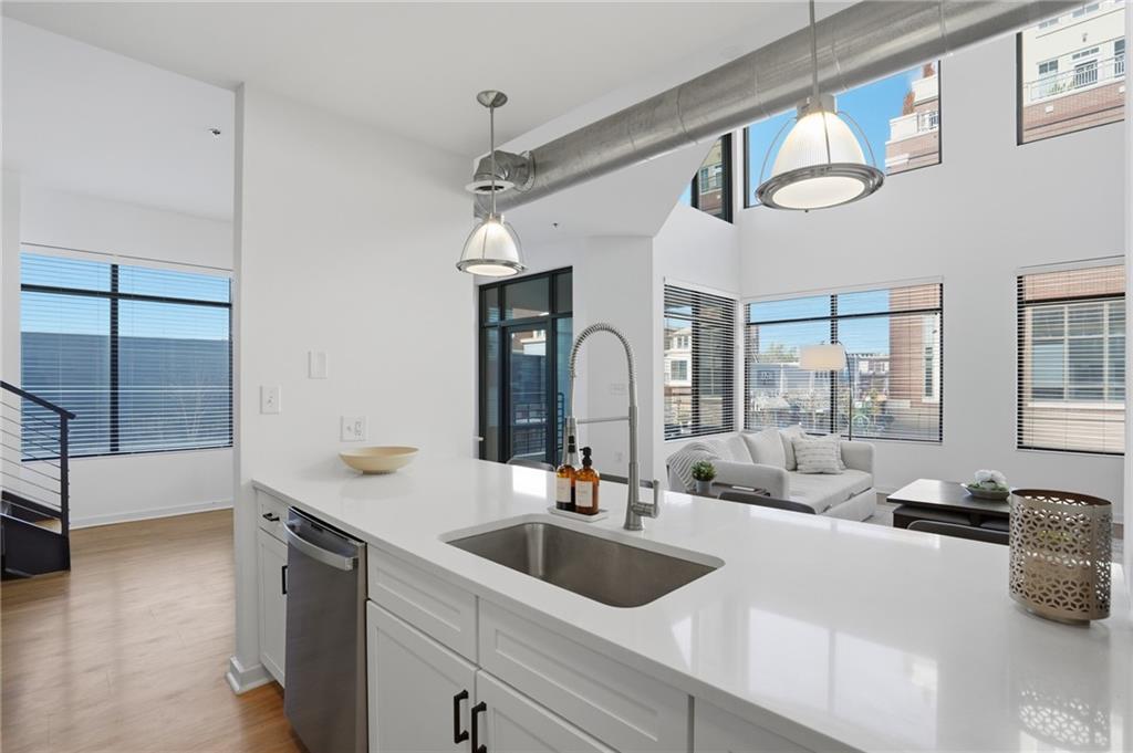 260 18th Street NW Unit 10211