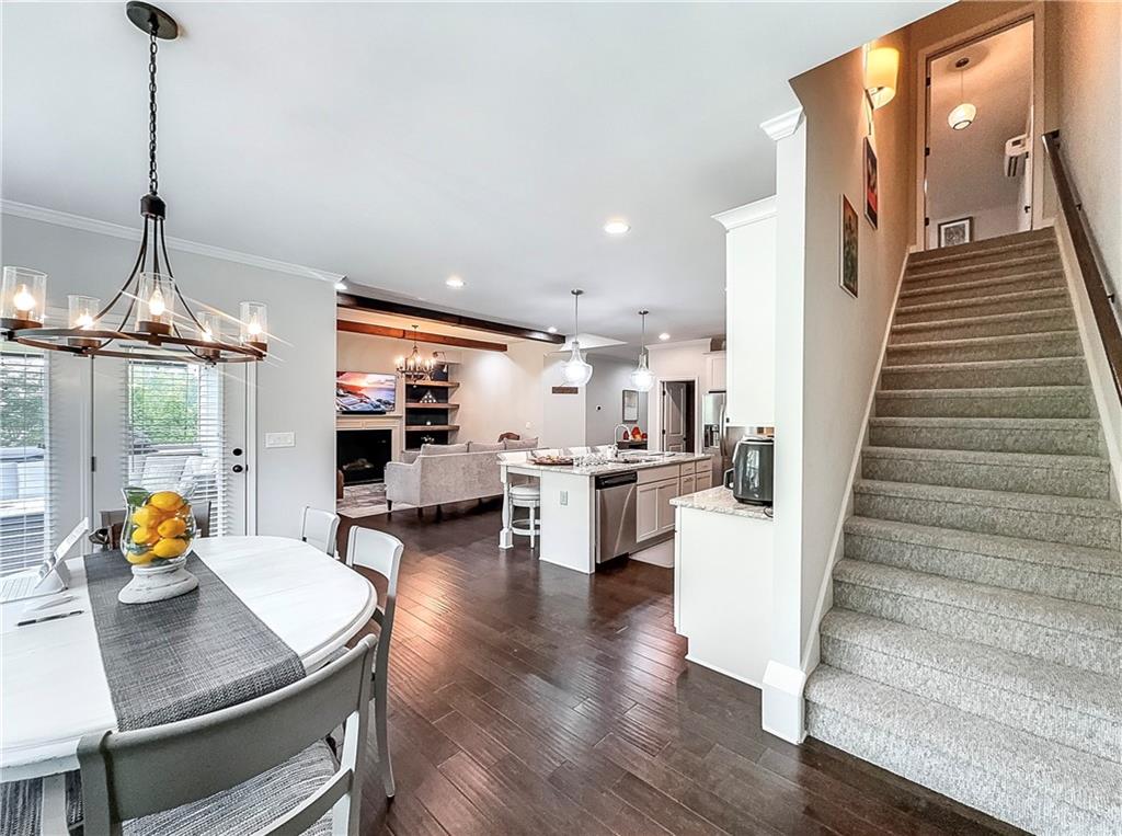 420 Manor Ridge View