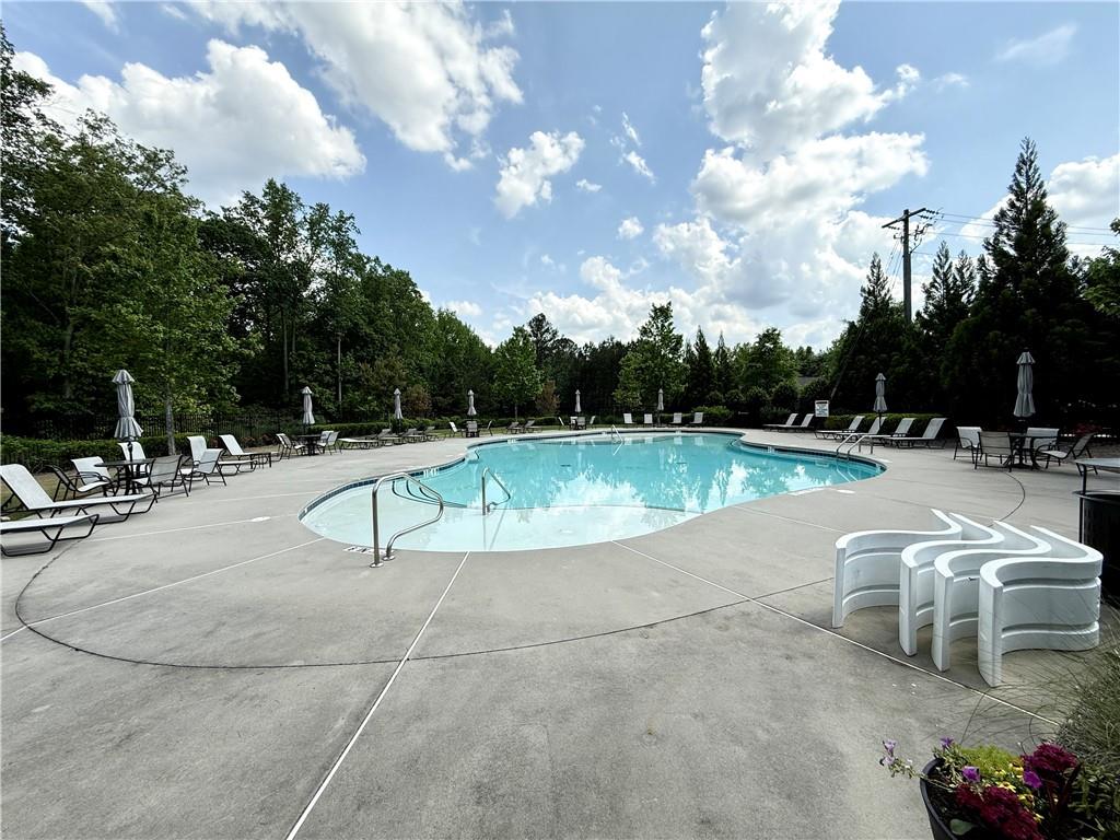 420 Manor Ridge View