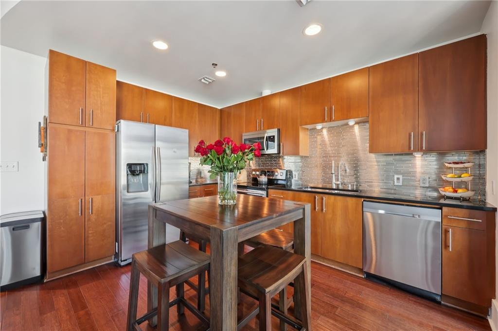 943 Peachtree Street NE Unit 705