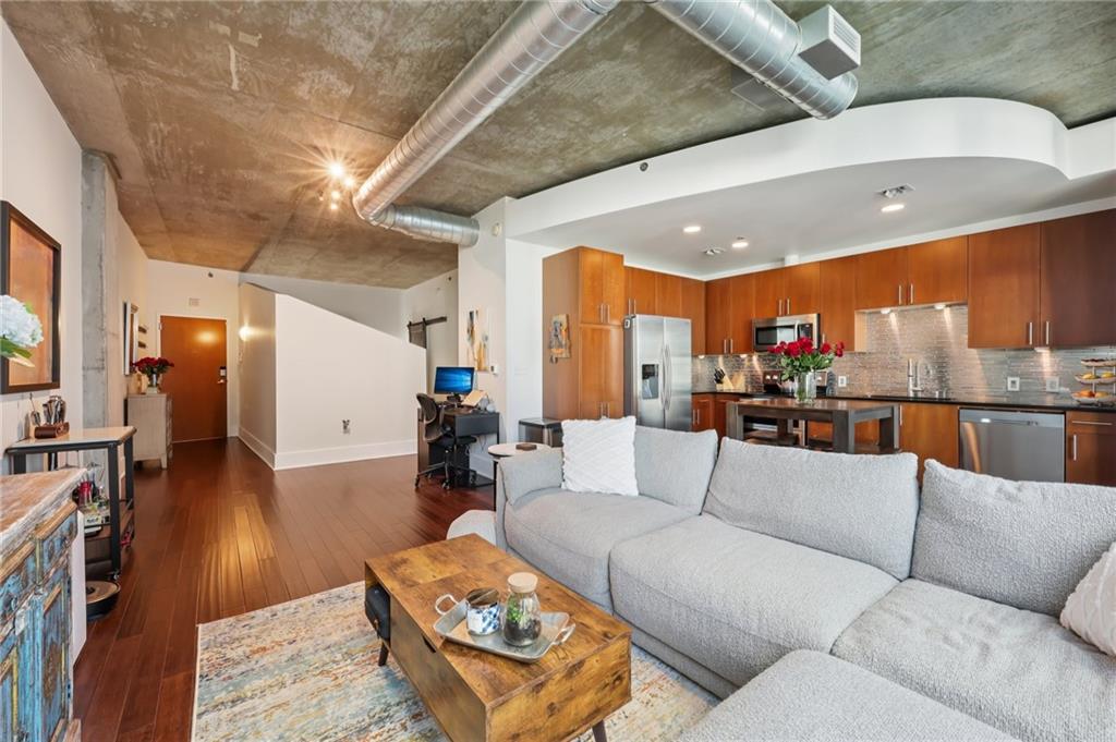 943 Peachtree Street NE Unit 705