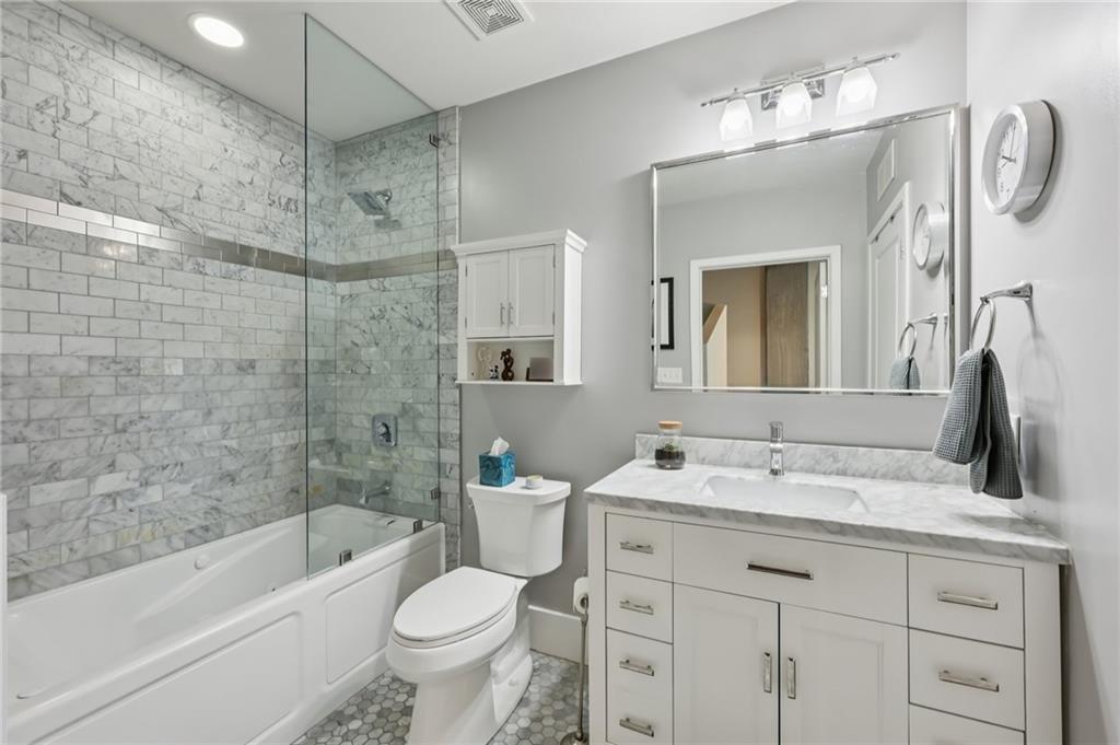 943 Peachtree Street NE Unit 705