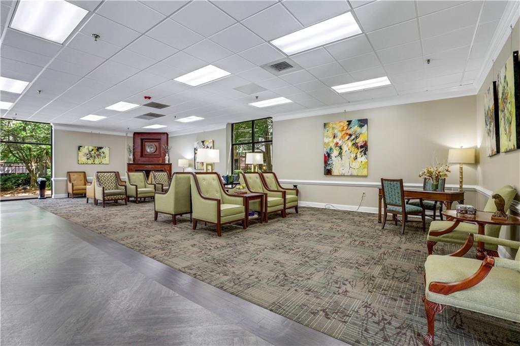 300 Johnson Ferry Road NE Unit B902