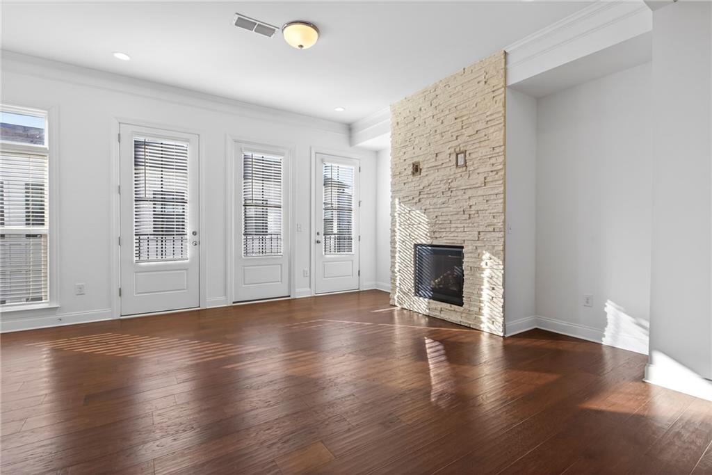 1752 Morningtide Lane NE