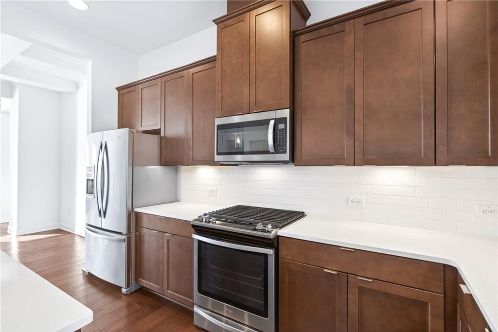 1752 Morningtide Lane NE