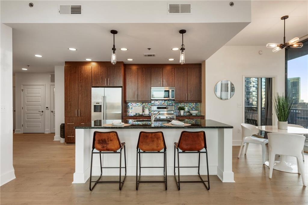 1080 Peachtree Street NE Unit 1102