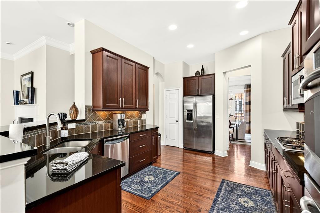 1603 Rivergreen Court SE Unit 20